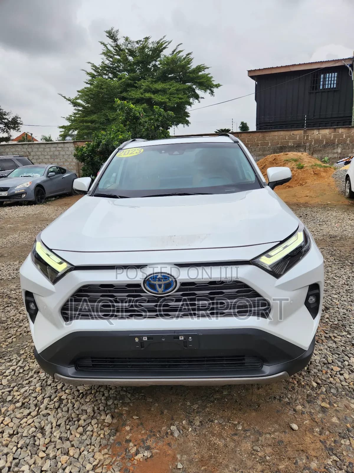Toyota RAV4 Limited AWD White-first-image