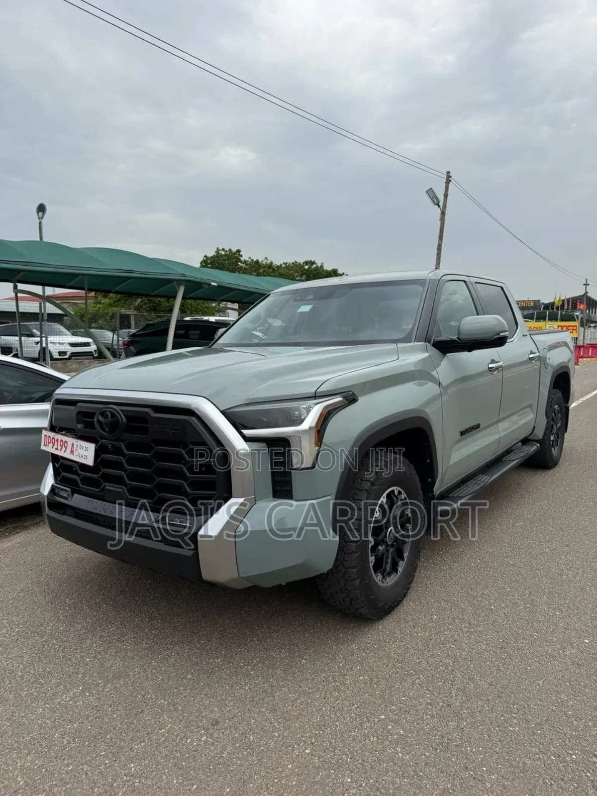 Toyota Tundra Limited CrewMax 5.5' Bed Green-first-image
