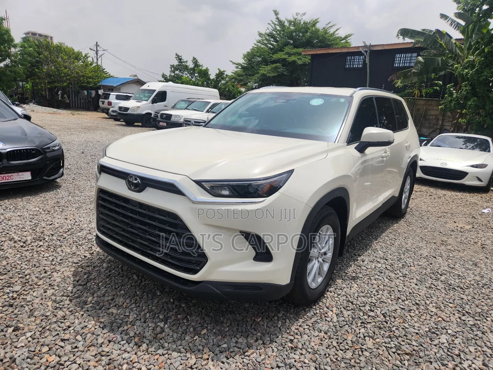 Toyota Highlander XLE AWD White-first-image