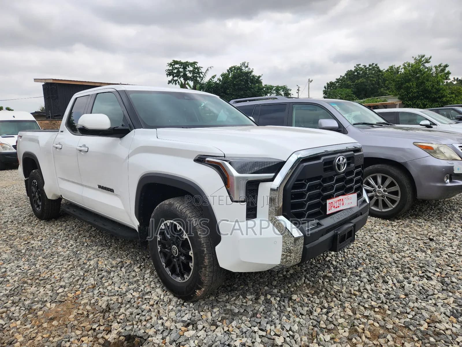 Toyota Urban Cruiser White-first-image