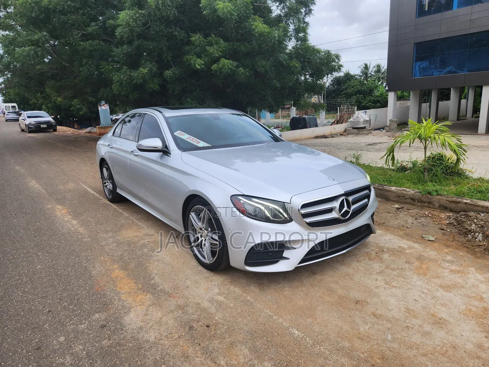 Mercedes-Benz E300 Silver-first-image
